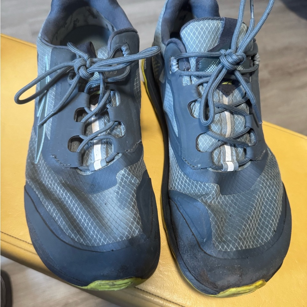 Altra lone peak winterized  Black and Gray Running Shoes